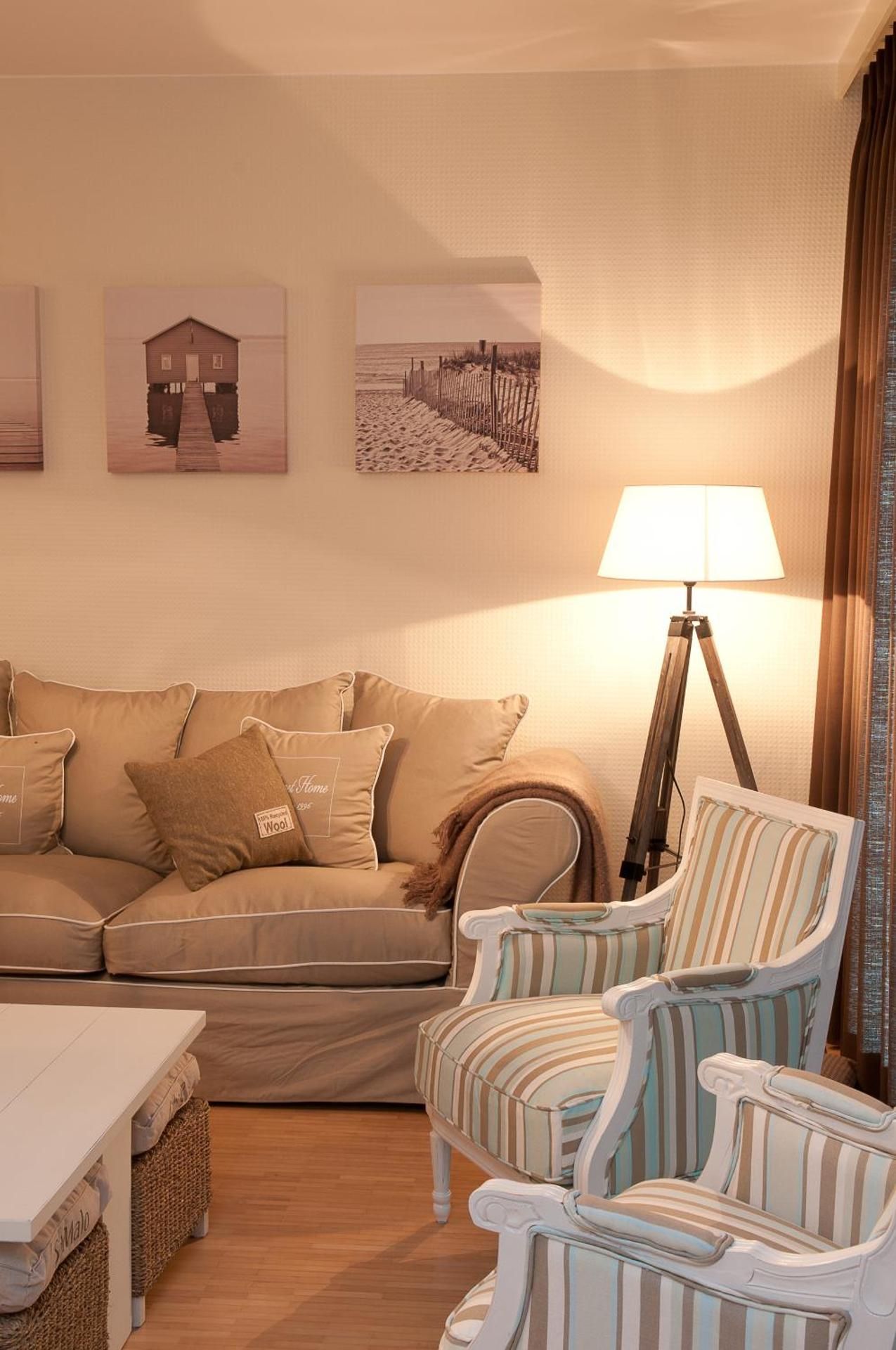 Hotel du Bassin Two-Bedroom Apartment (4 Adults) with Harbor View 7