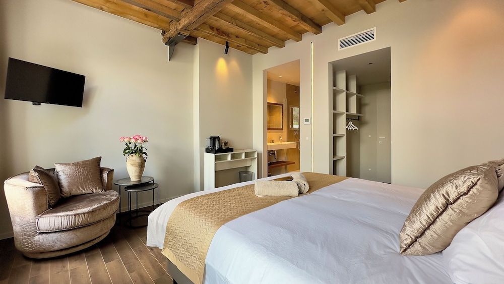 Deluxe Double Room, Garden View