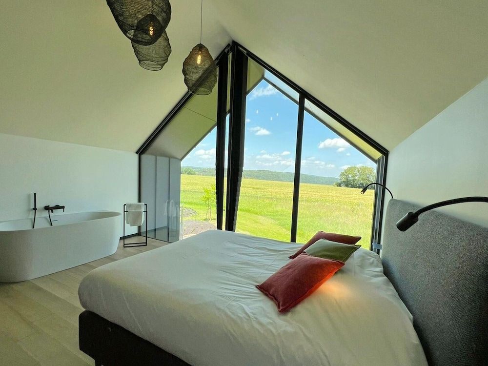 Amazing Lodge With Shared Pool House 3