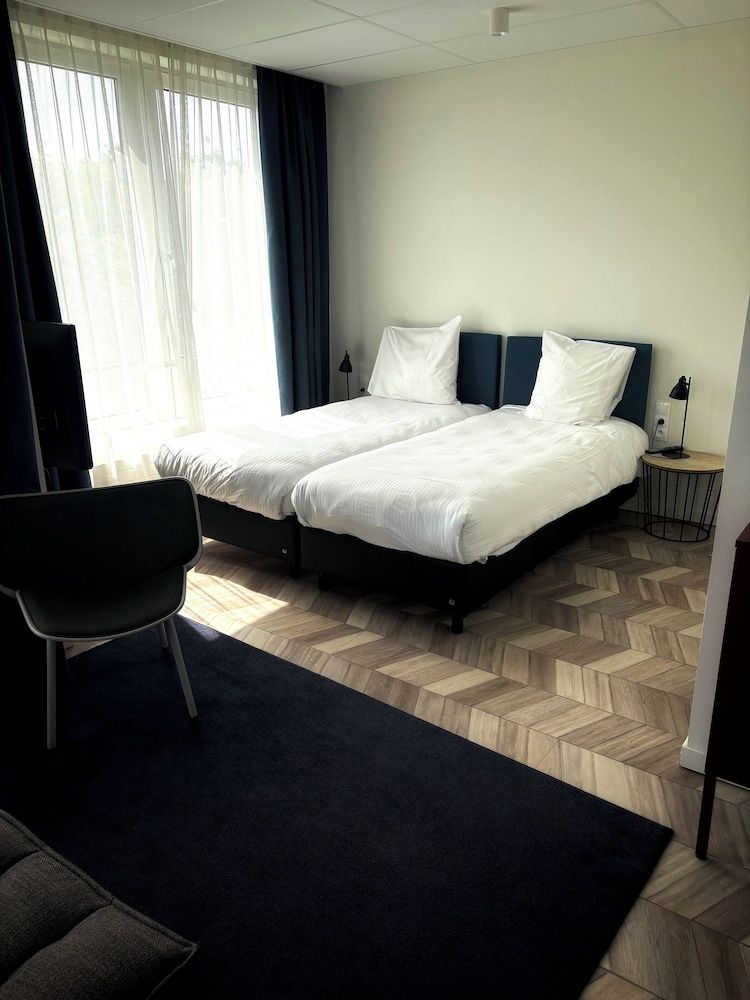ROXI The Urban Residence Brussels Twin Room 2