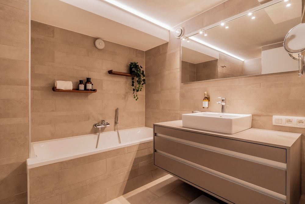 Heritage Suites Antwerp Deluxe Apartment, 2 Bedrooms, City View 13