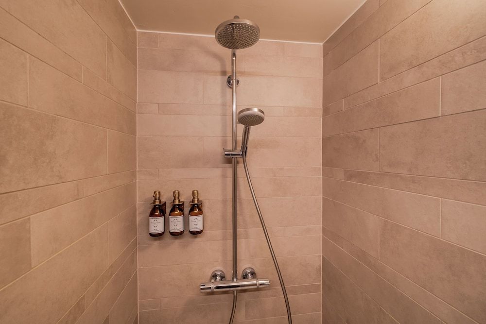 Heritage Suites Antwerp Deluxe Apartment, 2 Bedrooms, City View 11