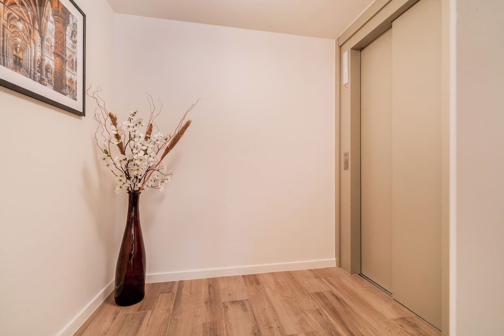 Heritage Suites Antwerp Deluxe Apartment, 2 Bedrooms, City View 15