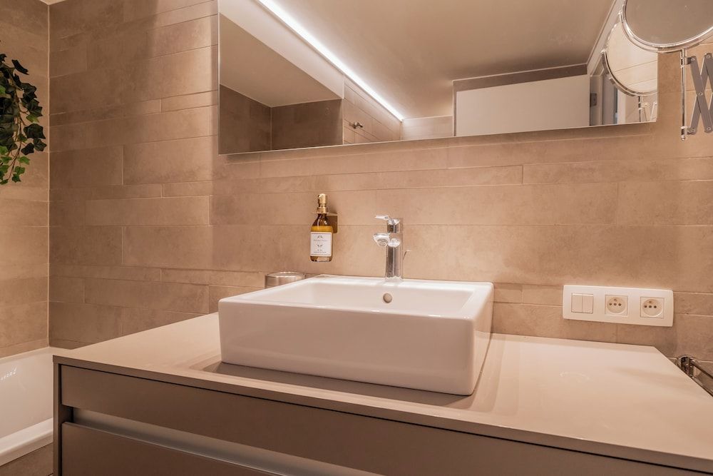 Heritage Suites Antwerp Deluxe Apartment, 2 Bedrooms, City View 12