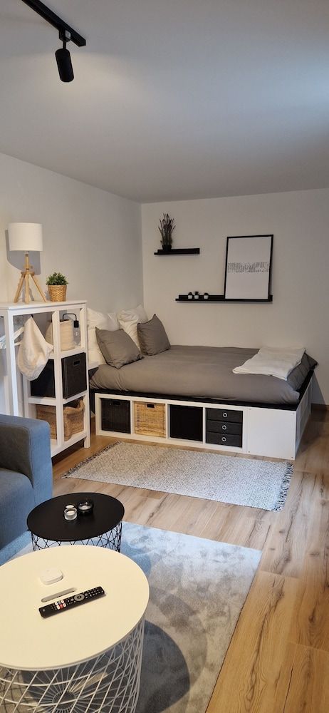 Charleroi Cozy Home Design Studio Suite