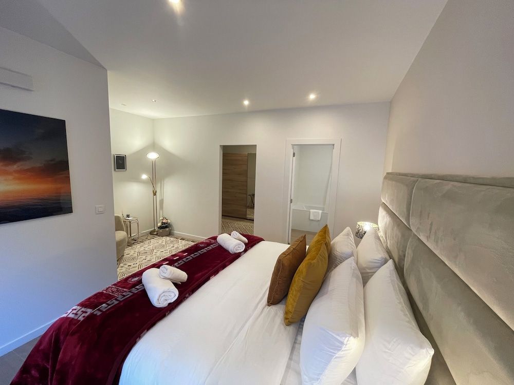 Grand Apartment
