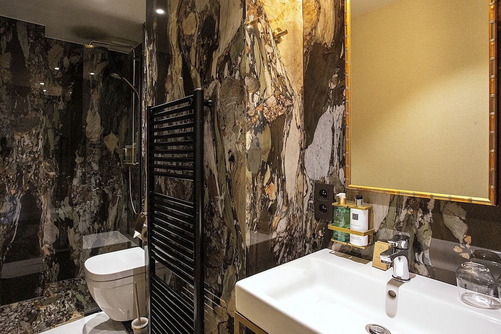 Hotel Shamon Superior Double Room, 1 King Bed, Non Smoking 10