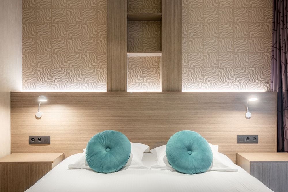 Hotel Excelsior Family Room 4