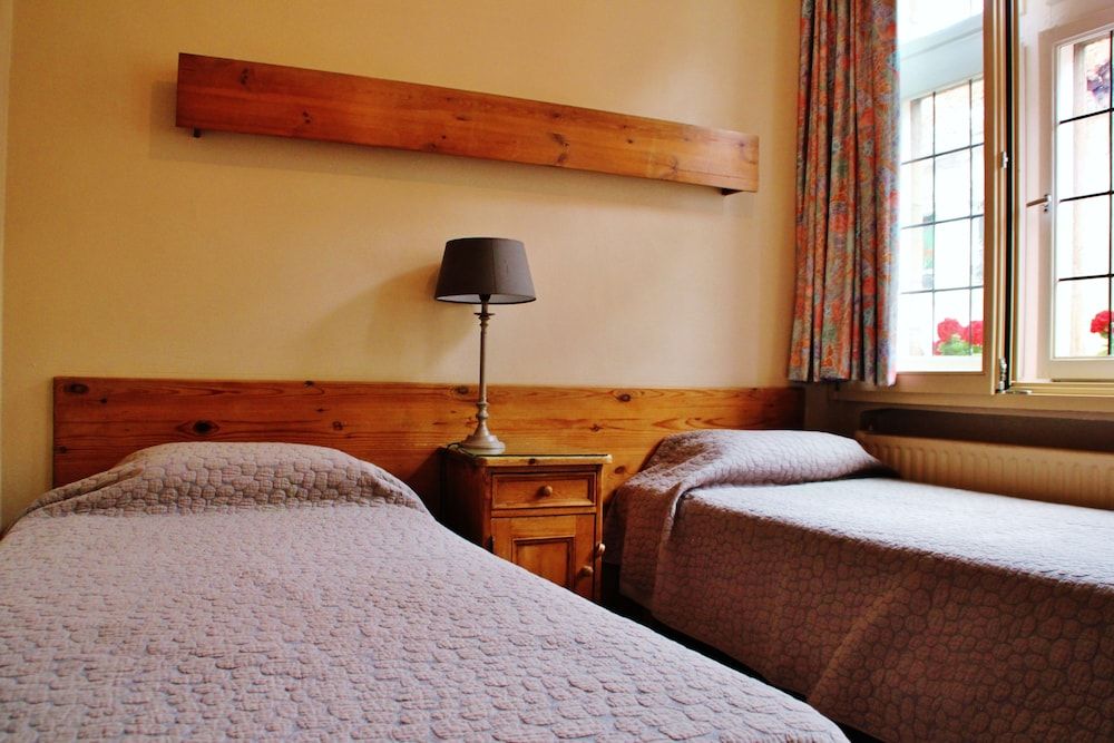 La vieille Lanterne Standard Room 2