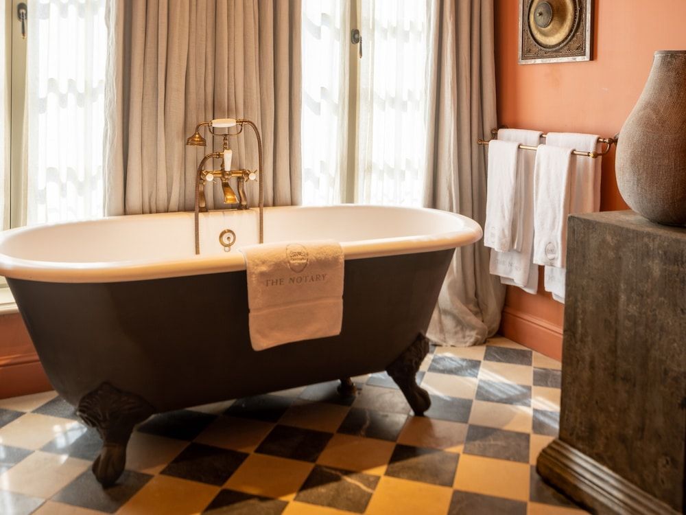 The Notary Bohemian Suite