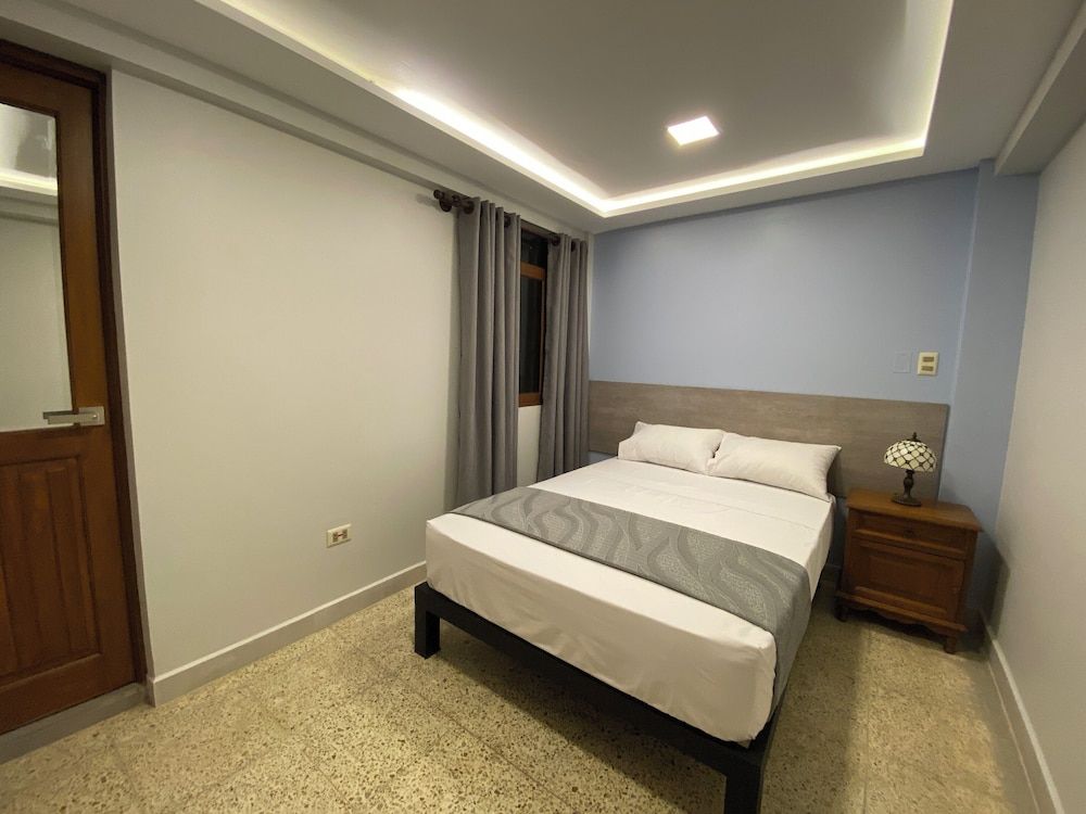 Izza Hotel Economy Room, 1 Double Bed 4