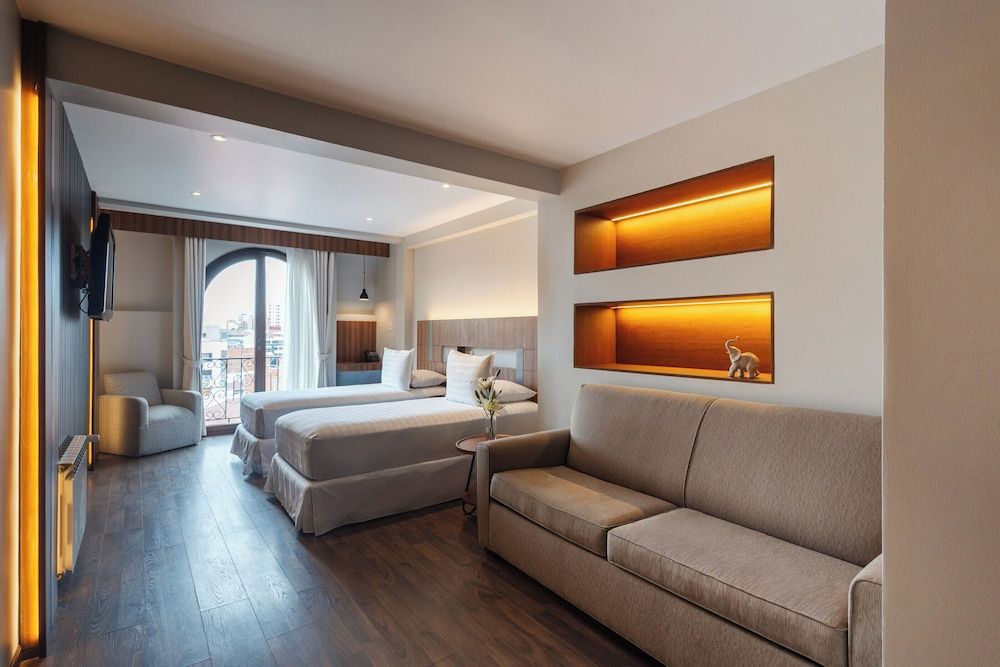 DREAM By Stannum Hotel Deluxe Studio Suite 2