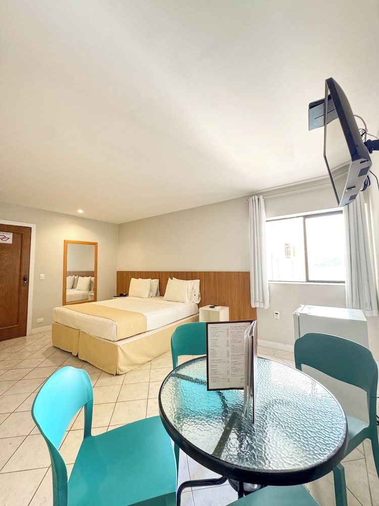 Quarto Famlia (Sem Vista ao Mar)