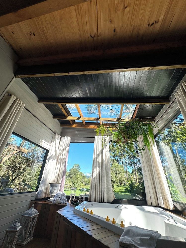 Design Cabin, Courtyard View