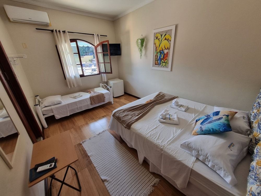 POUSADA TUIUIU Quarto Triplo Superior