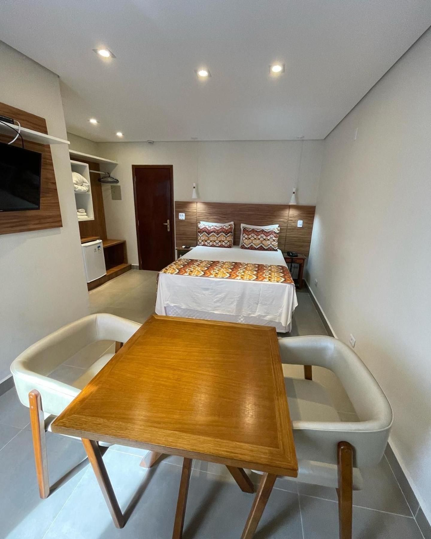 Deluxe Double Room with Side Sea View