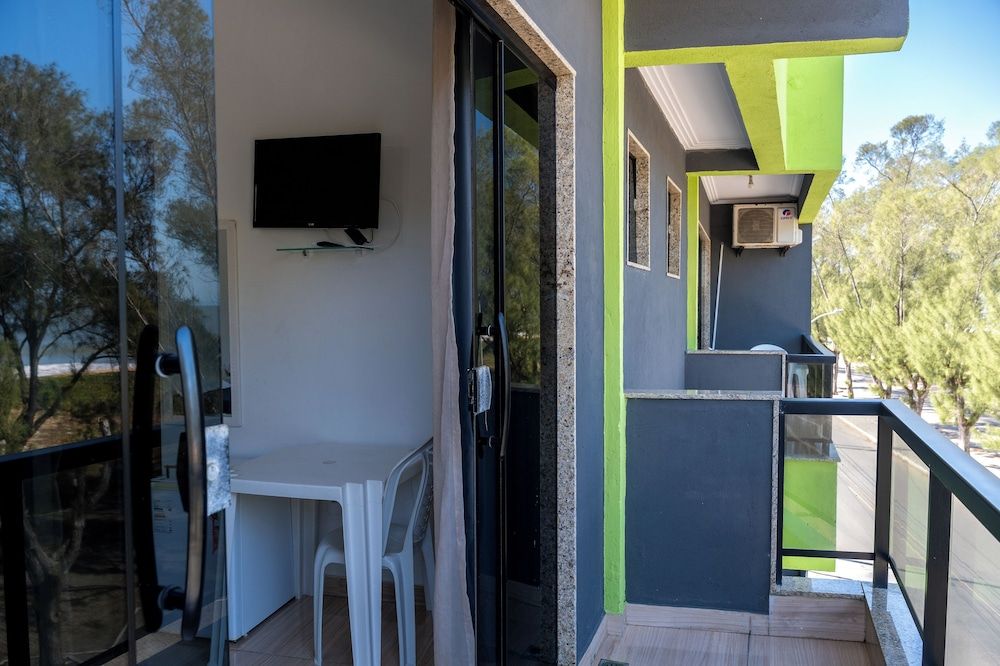 Pousada Bem Estar offshore Triple Room, Patio, Beach View 4