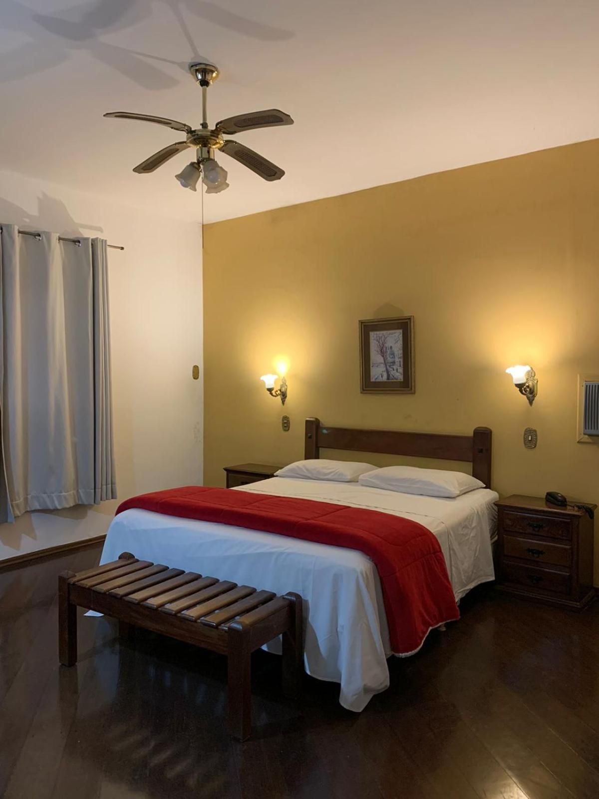 Quarto Duplo Standard com Vista da Cidade