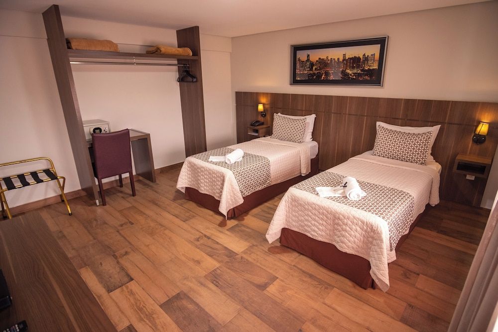 Executive Single Room, 2 Twin Beds, Lake View