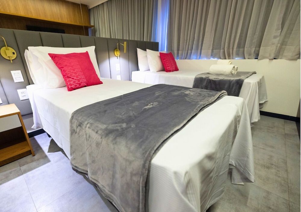Premium Studio, City View