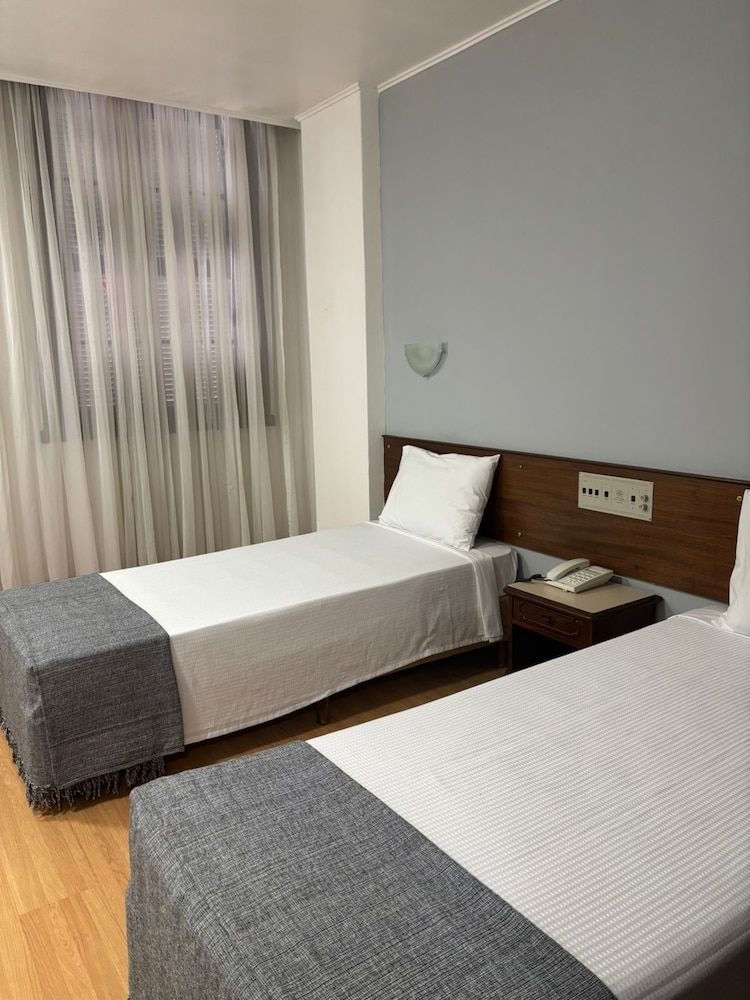 Fast 10 City Hotel Superior Twin Room