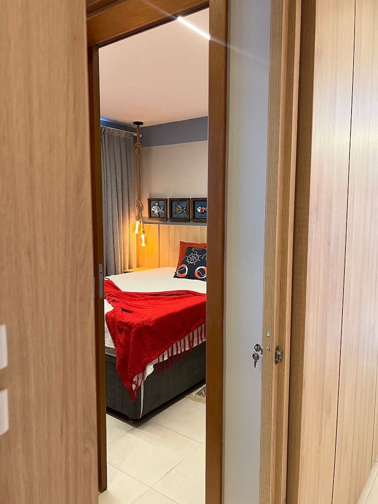 Honeymoon Apartment, Pool Access, Beach View