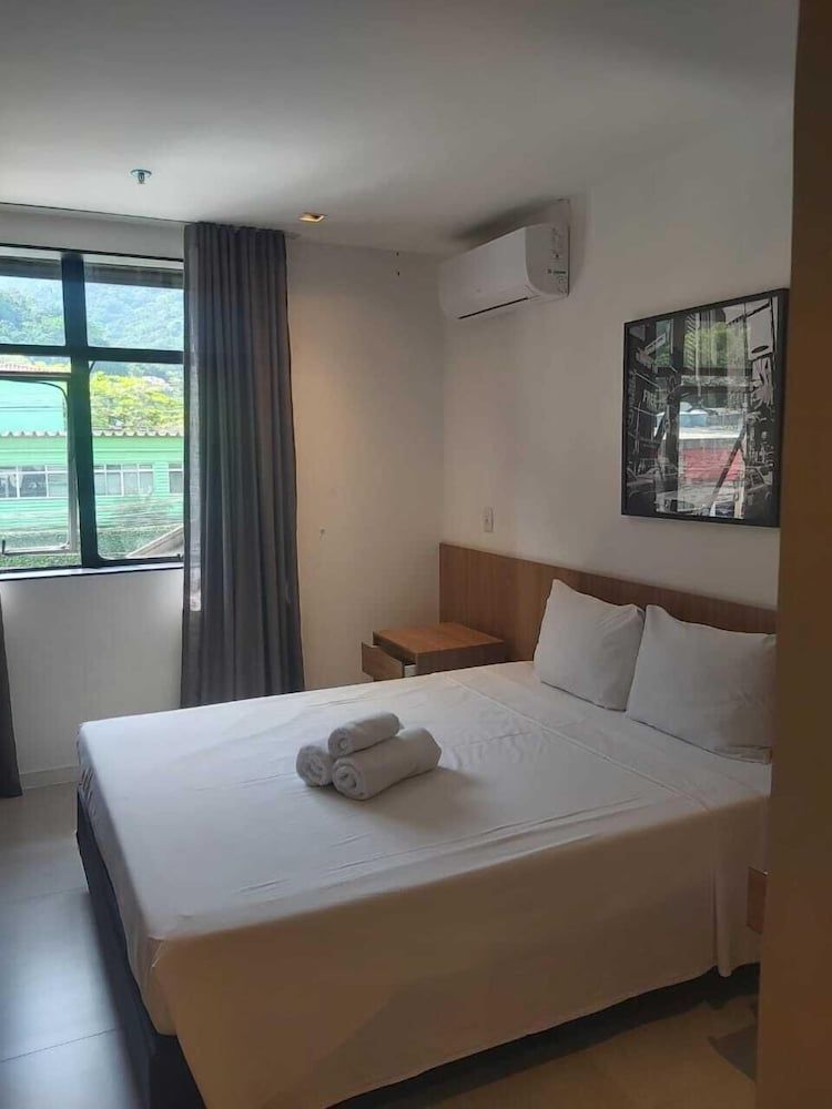Comfort Room, Lake View