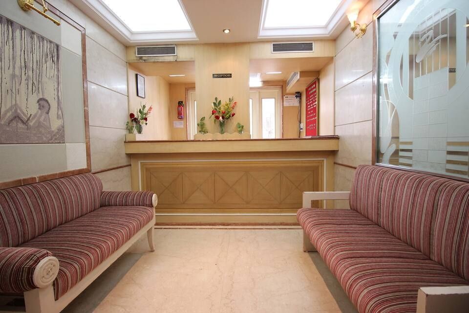 undefined Hotel Airlines International 2