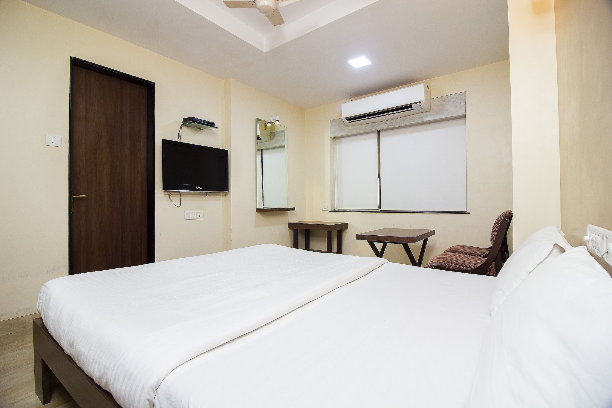 Hotel Airlines International Standard Double or Twin Room 3