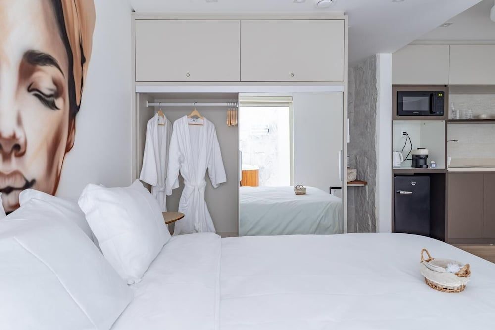 Deluxe Suite, Ground Floor