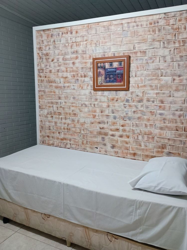 Economy Triple Room