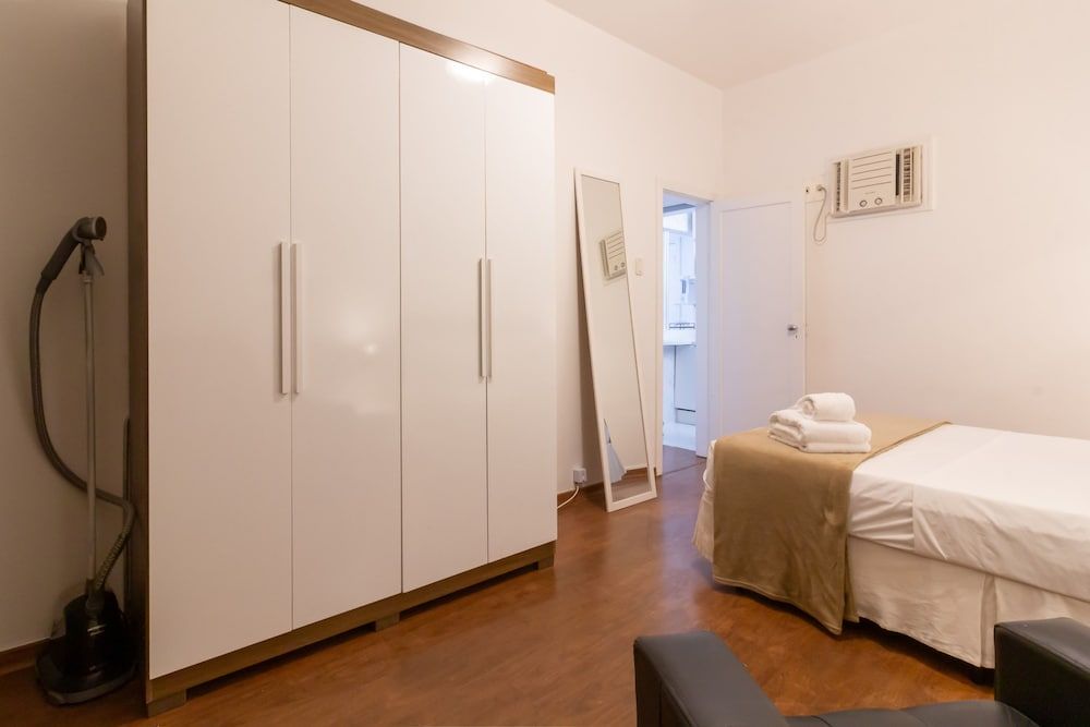 Refuge in Copacabana for two Nsc1011 Apartment, Smoking 23