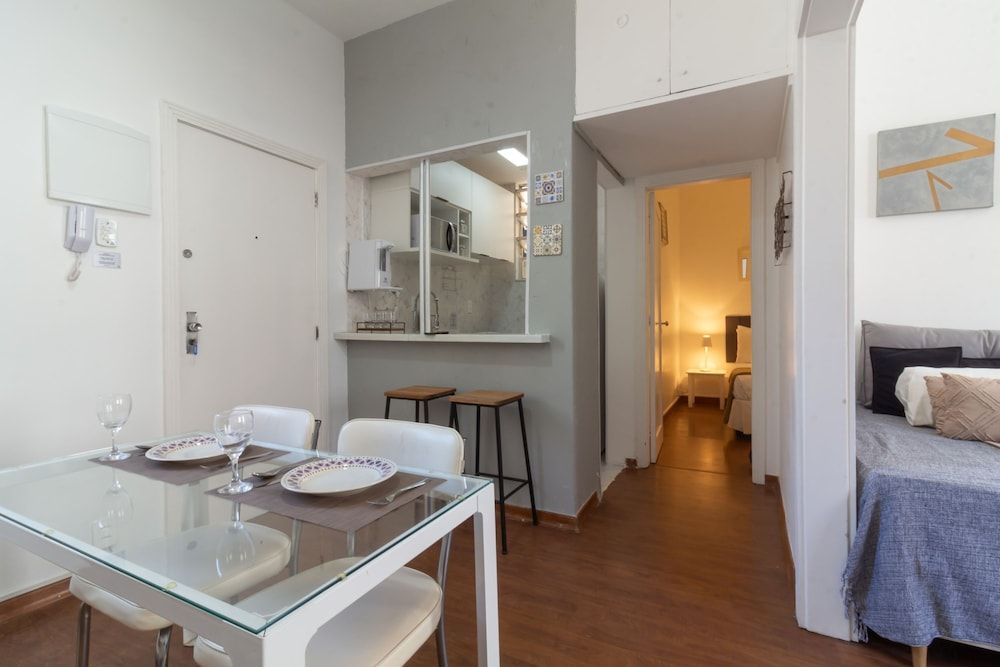 Refuge in Copacabana for two Nsc1011 Apartment, Smoking 22