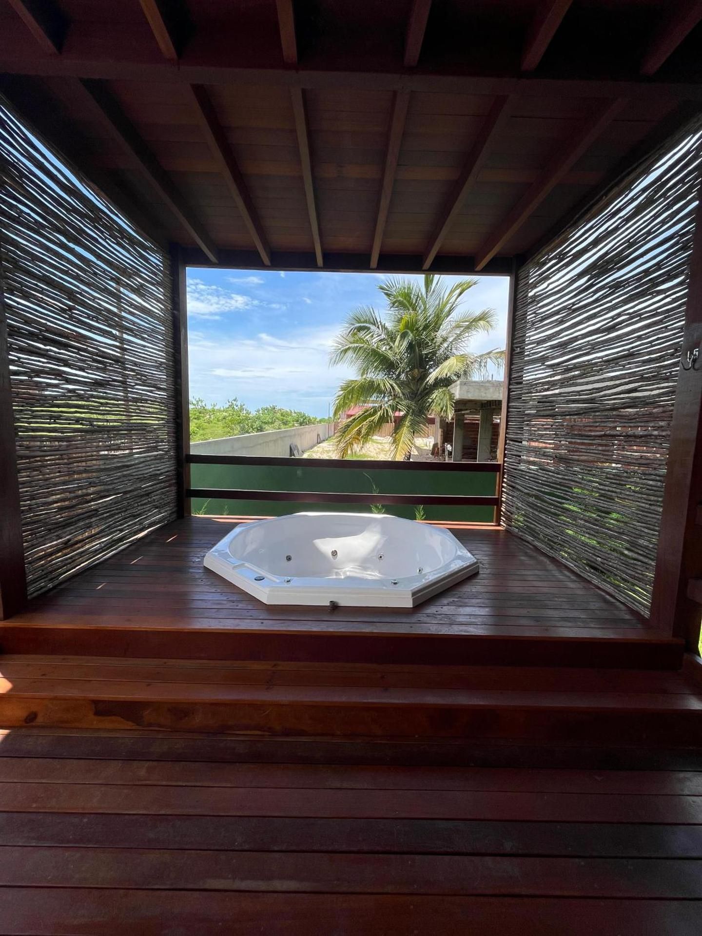 Studio with Spa Bath