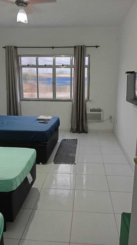Basic Apartment, City View