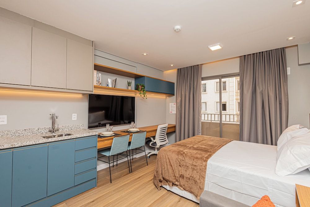Classic Studio, City View