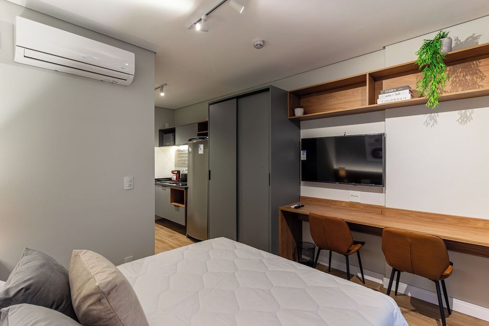 Standard Studio (592465)