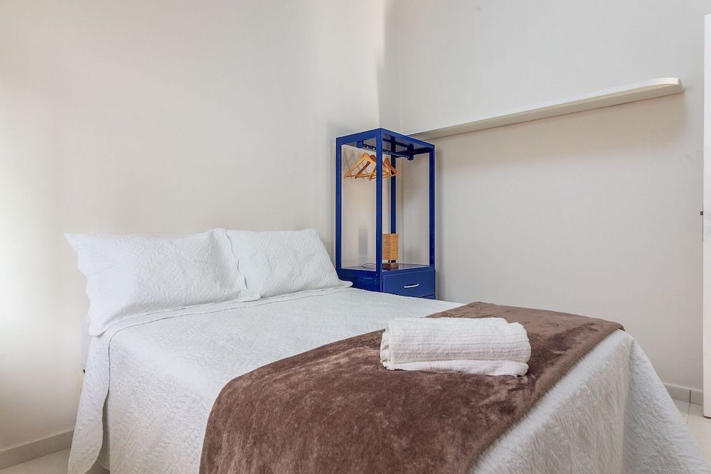 House, 3 Bedrooms, Air conditioning