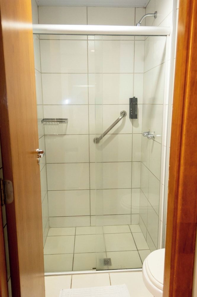 Ibis Styles Macaé Standard Room, 1 Double Bed, Accessible 3