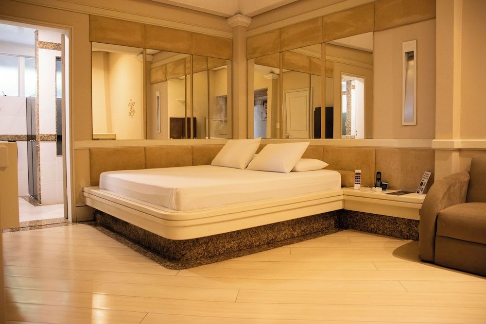 Luxury Suite, 1 King Bed