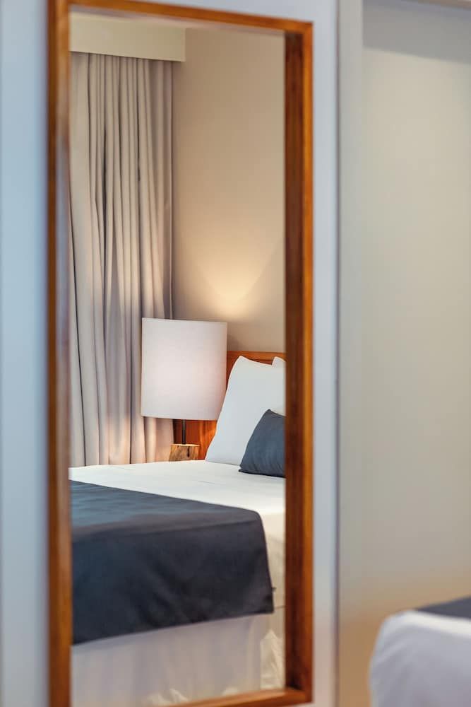 Deluxe Suite, Private Bathroom, Pool View