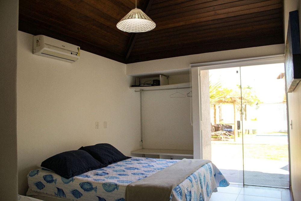 Deluxe House, 4 Bedrooms, Private Pool, Beachside