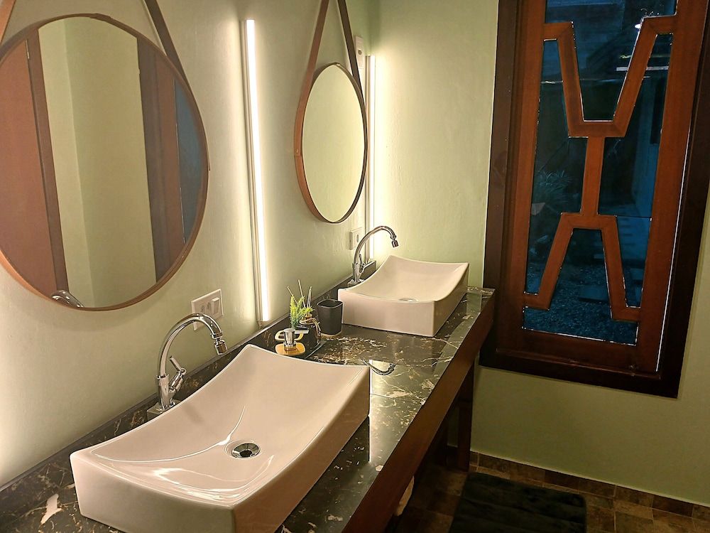 AMAZON HOME AND JUNGLE TRIPS Family Triple Room, Private Bathroom, Garden View 9