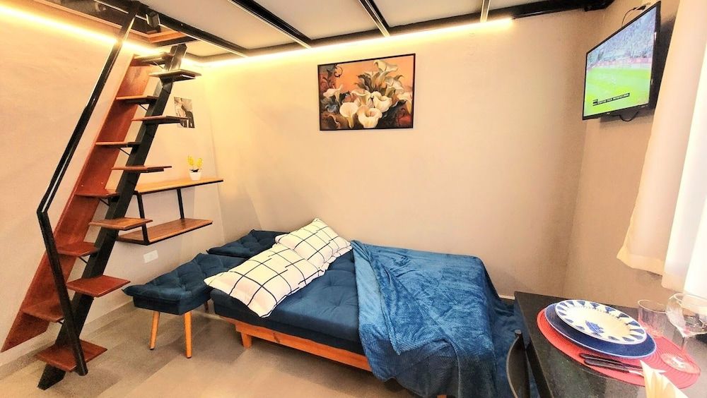 Luxury Apartment, 1 Queen Bed with Sofa bed, Air conditioning