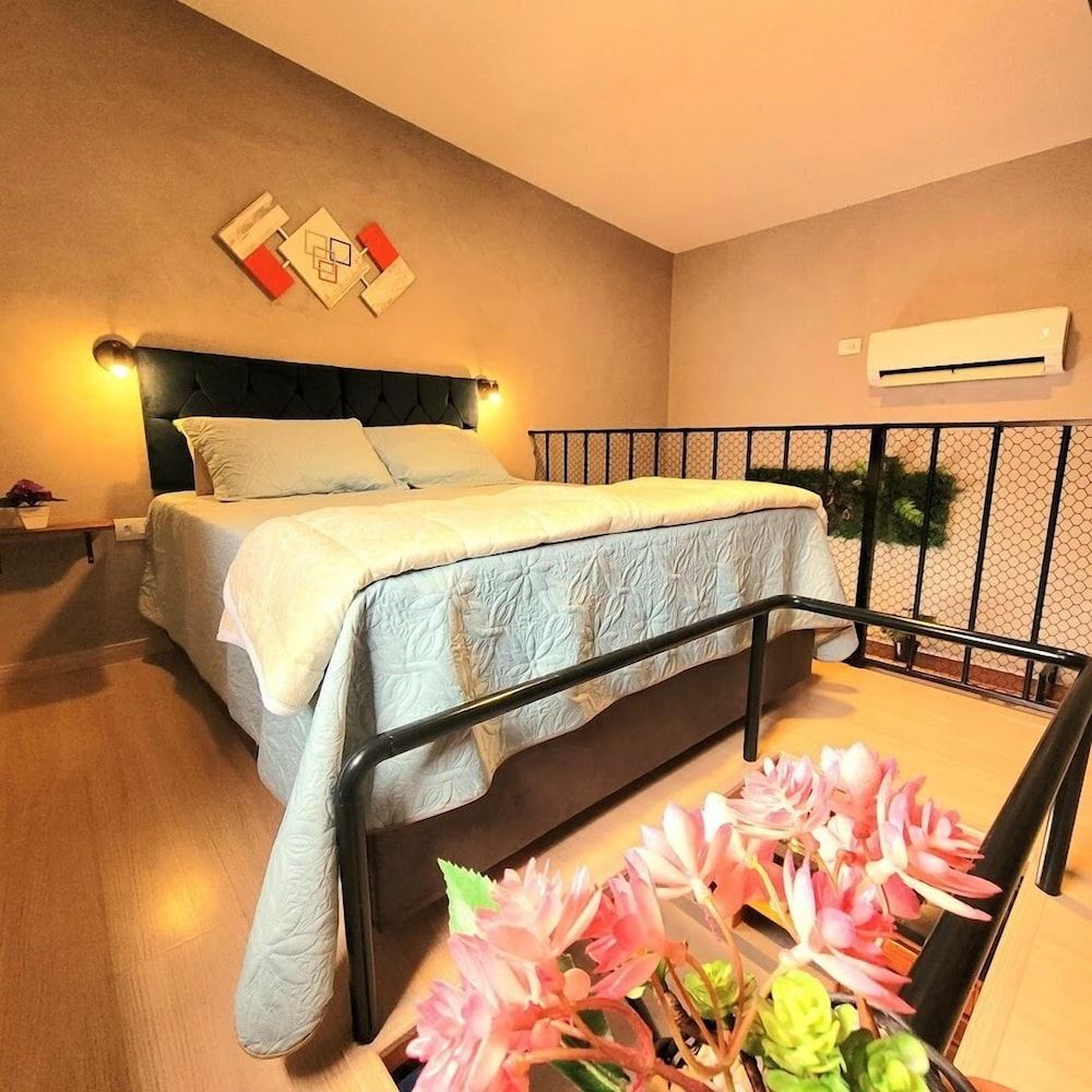 Luxury Studio, 1 Queen Bed with Sofa bed, Non Smoking, Pets Allowed