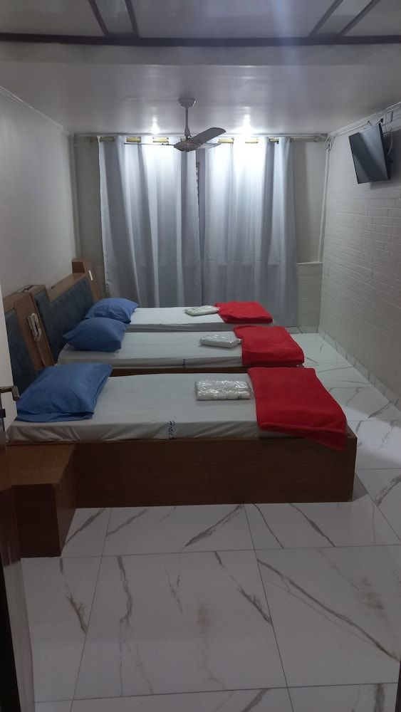 Basic Triple Room