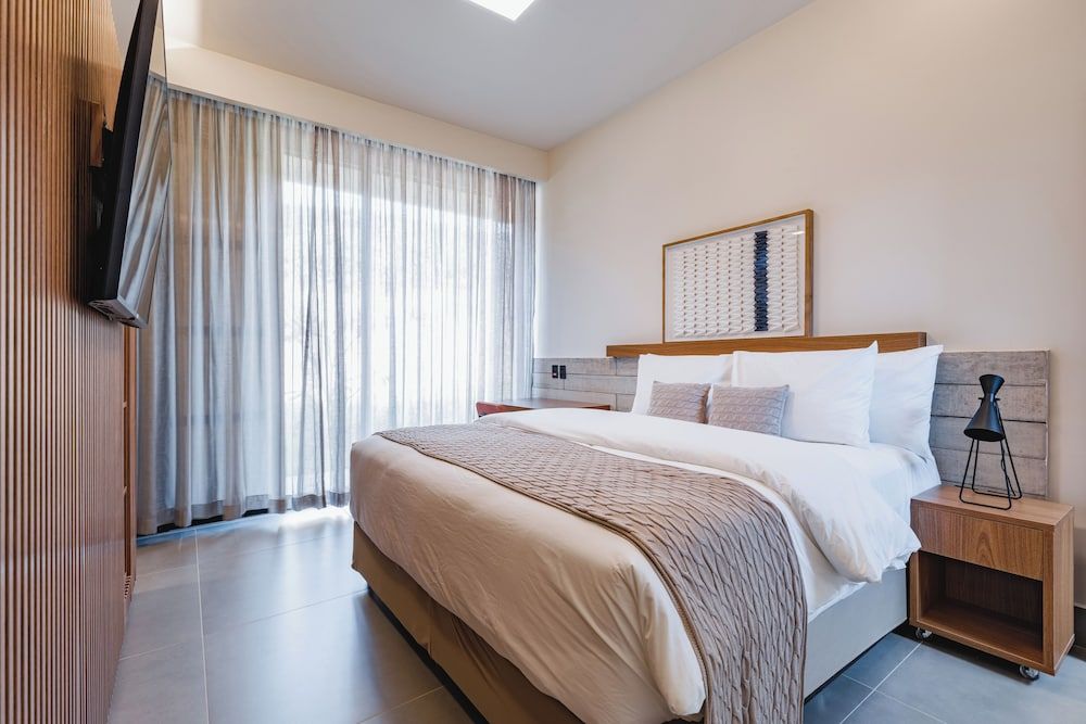 2-Suite House 183m