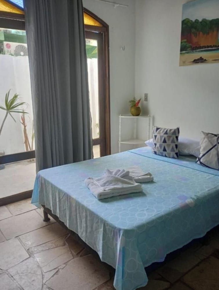 Pipa Universo Classic Quadruple Room, Air conditioning, Poolside