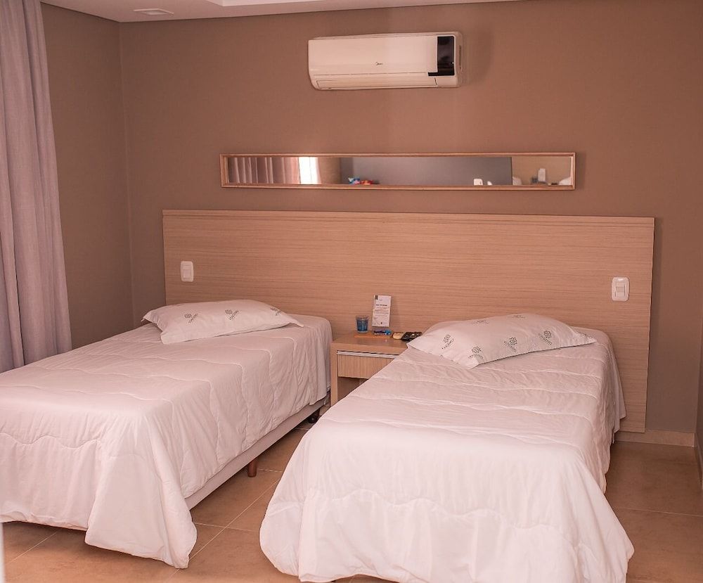 Viageiro Hotel Deluxe Twin Room 2