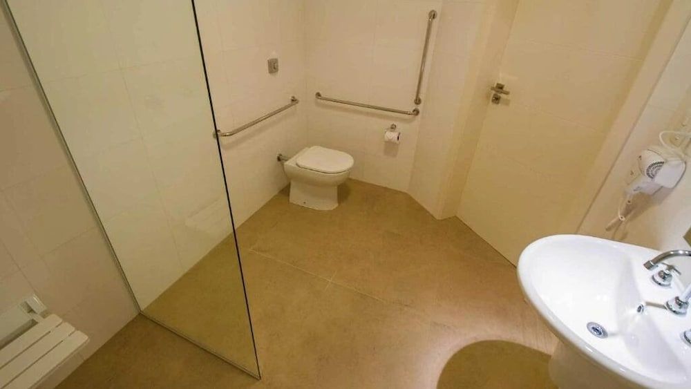 Viageiro Hotel Deluxe Triple Room 11